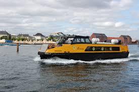 Kodansky_plovouci_autobus_9.jpg
